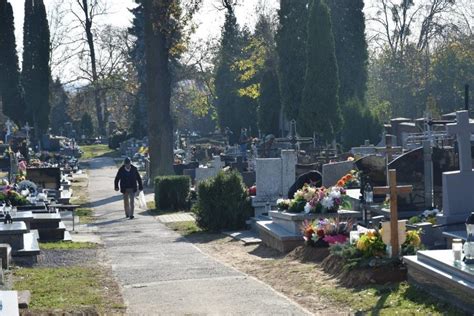 jak znaleźć osobę zmarłą na cmentarzu